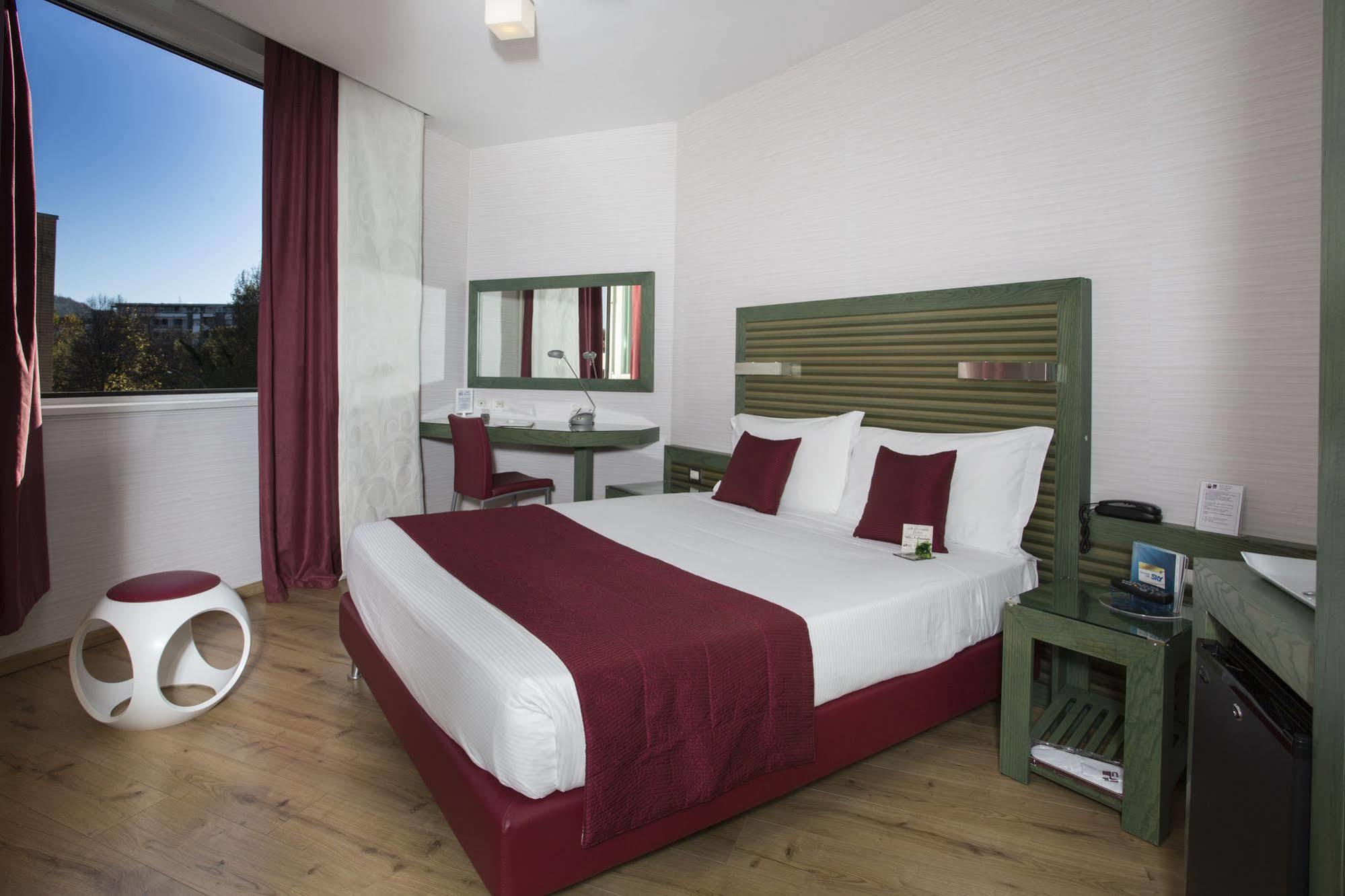 Best Western Ivrea Crystal Palace Banchette D'Ivrea Eksteriør billede